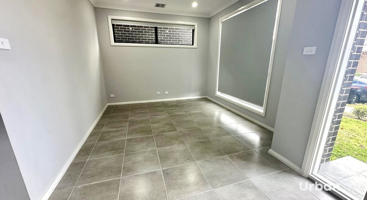 Austral 94 Andalusian Street