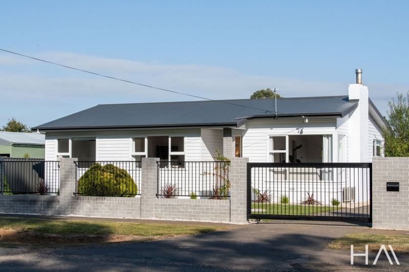 28 Jones Street North Westbury, Westbury - Thumbnail 2