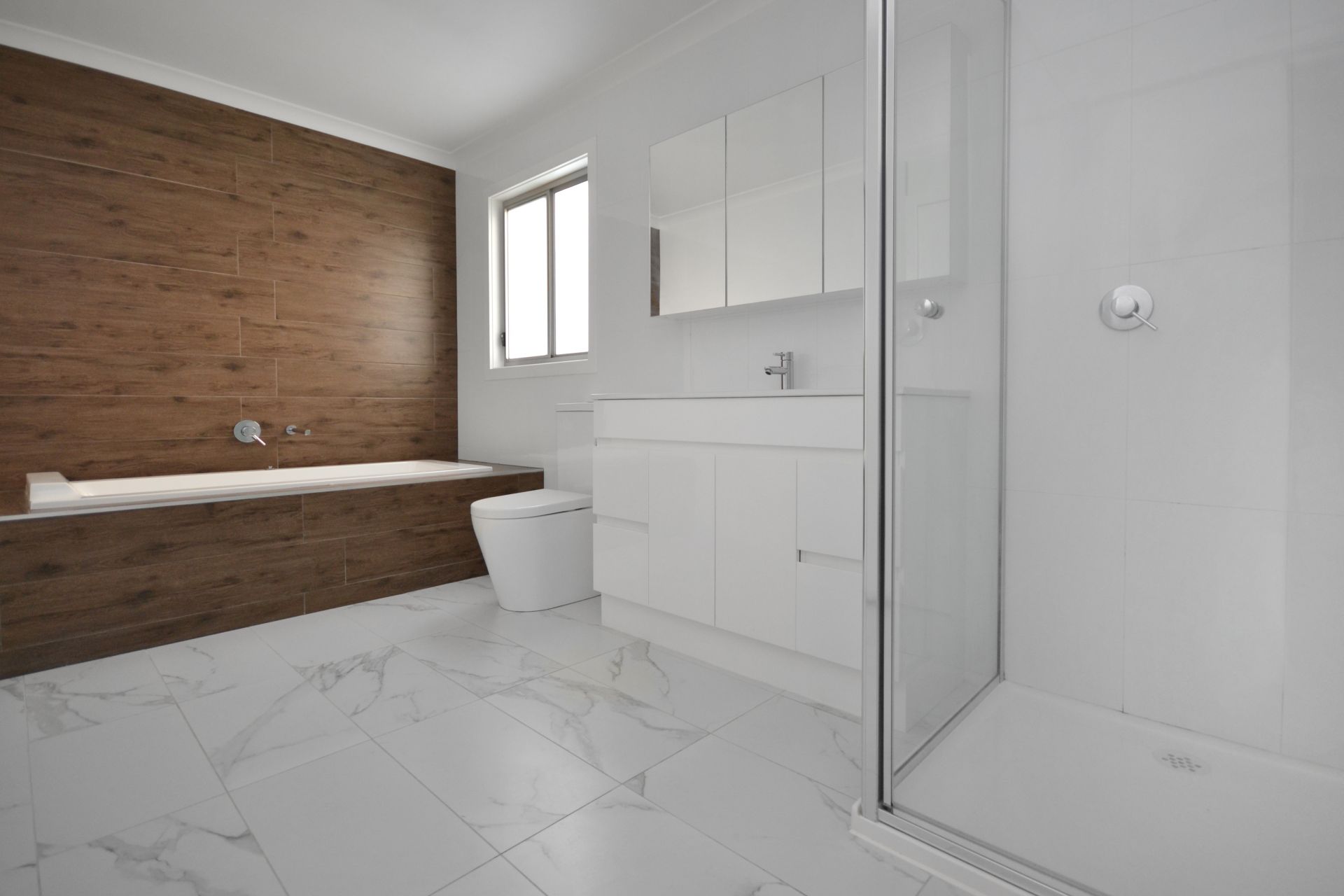 THREE BEDROOM CONTEMPORARY LIVING