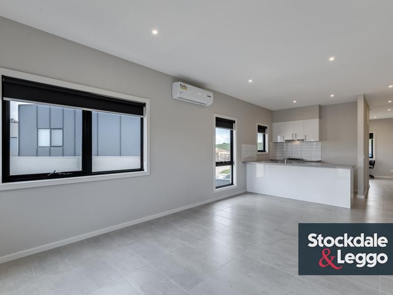 24 Vestley Drive MERNDA, Mernda - Thumbnail 7