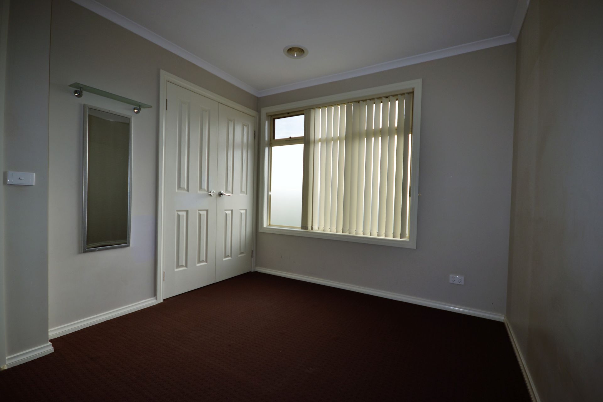 SUPERB TOWNHOUSE,  IN A FABULOUS LOCATION.