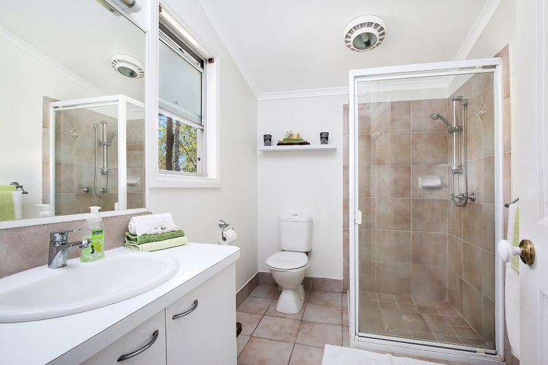 14 Forest Oak Court, Tanawha