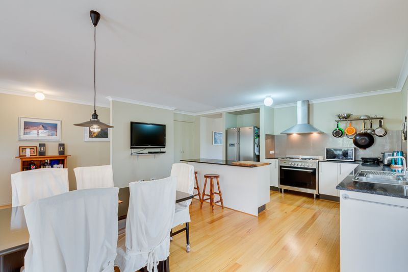 8 Simmons Drive, Bacchus Marsh - Thumbnail 4