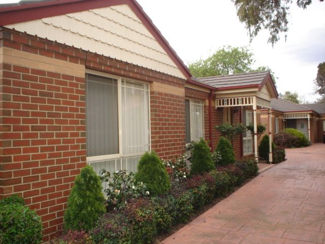 Conveinent Two Bedroom Unit