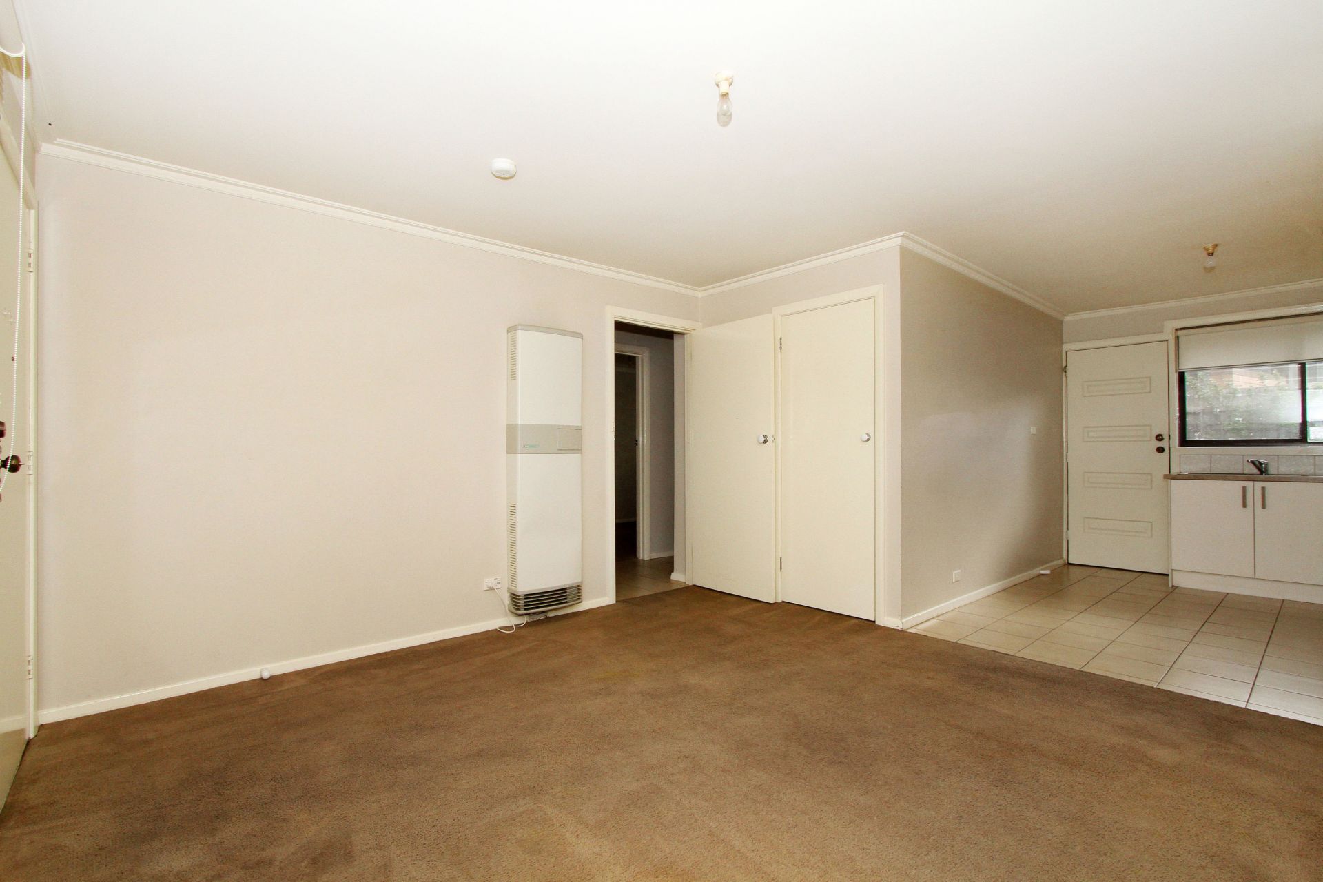 PERFECTLY LOCATED & PERFECTLY PRICED! *SHORT TERM LEASE AVAILABLE*