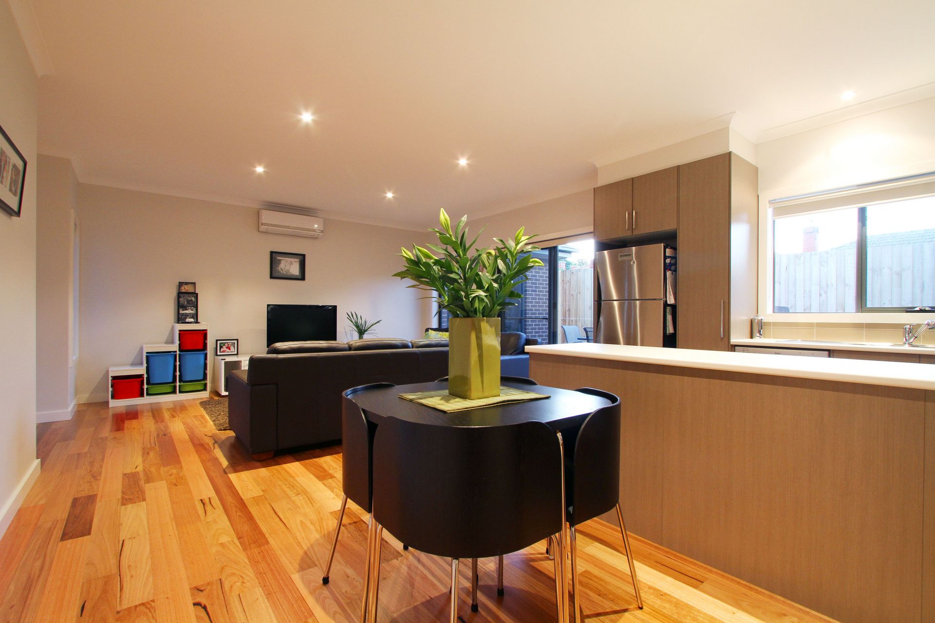 Stylish, Sophisticated And Superb Location
