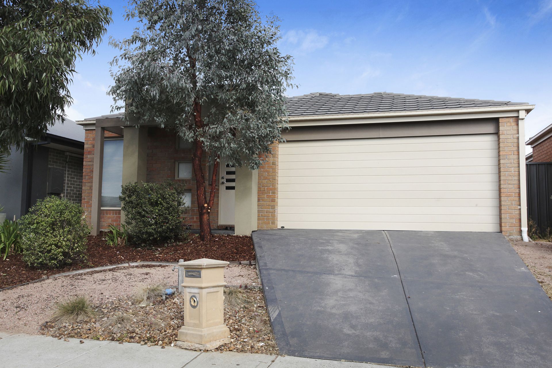 97 Pioneer Drive, Deer Park - Thumbnail 2