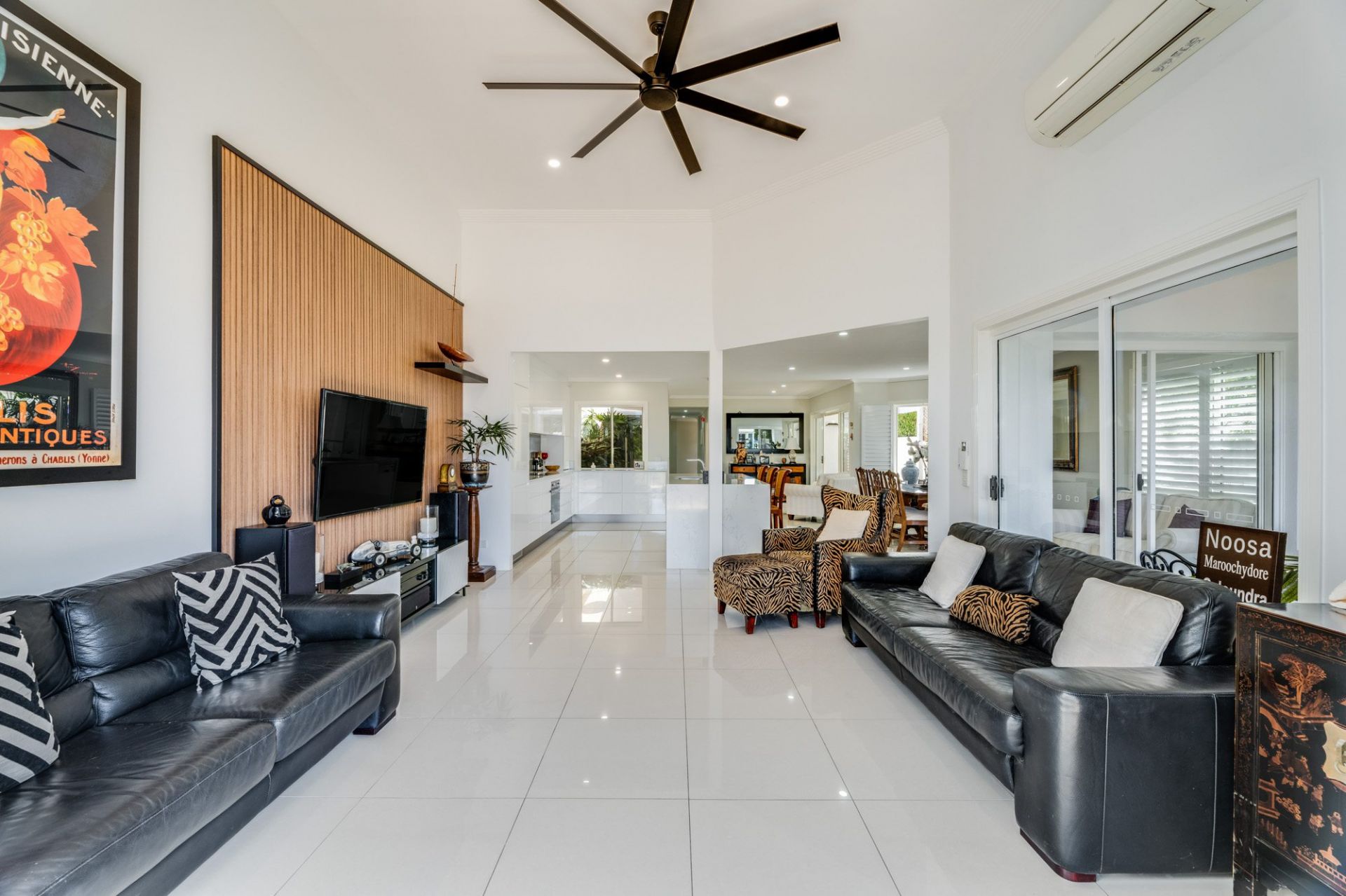 $ 1,760,000, Bundall - Thumbnail 3