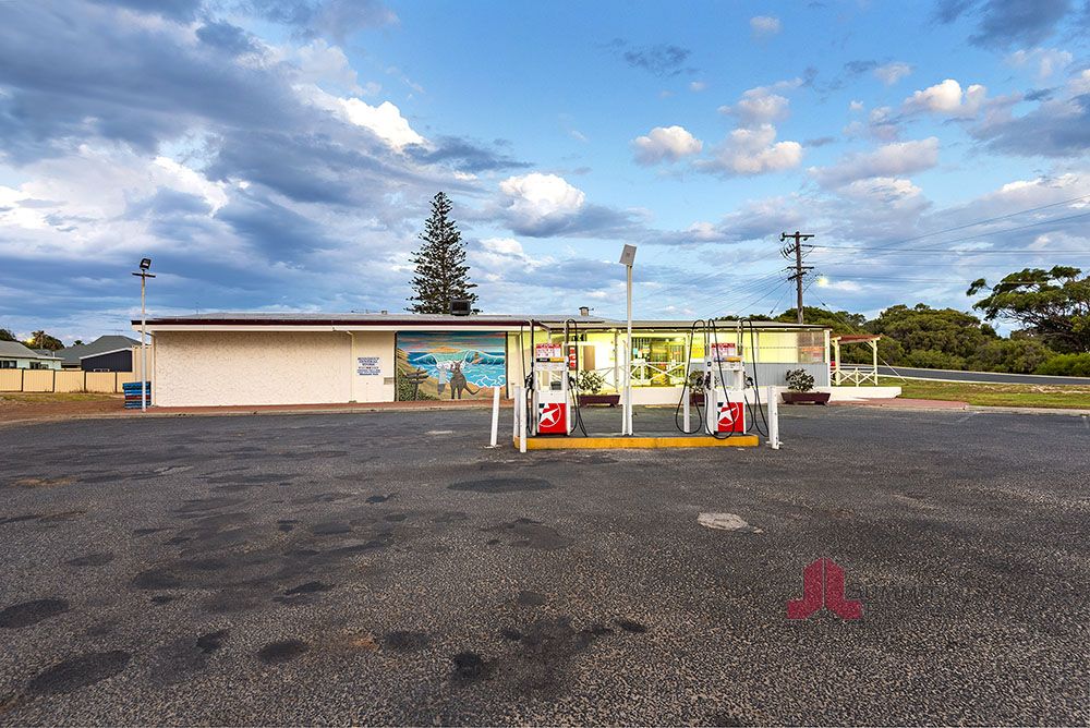 Real Estate For Sale 21 Coronation Drive Binningup , WA