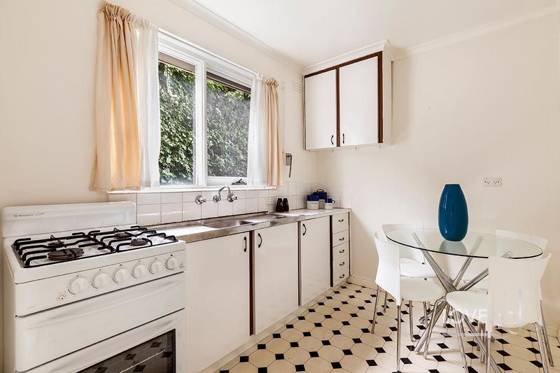 Beautifully presented unit!