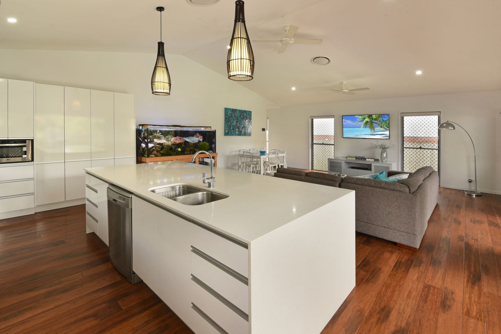 25 Hill Street Currimundi QLD, Currimundi - Thumbnail 4
