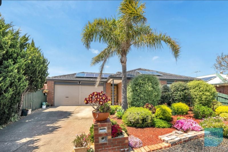 8 Riverex Place, Hoppers Crossing - Thumbnail 2