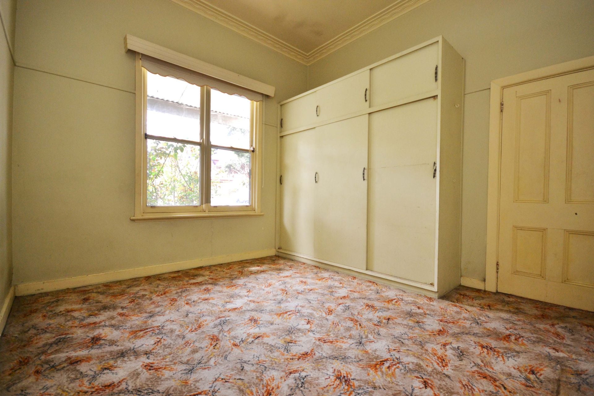 PERIOD CHARM IN AN EXCELLENT LOCATION
