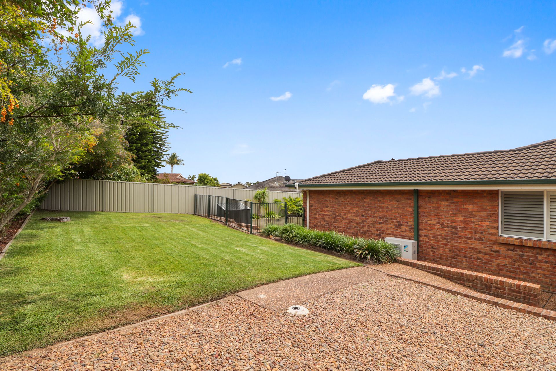 Real Estate For Sale 91 Gorokan Drive Lake Haven , NSW