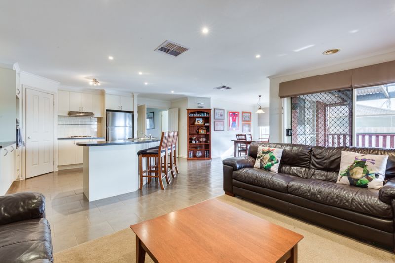 2 Davison Court, Bacchus Marsh - Thumbnail 4