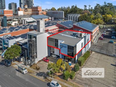 FULL FLOOR PLATE ON TOP OF FINCHLEY!