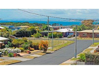 3
 
 
 
  
 
 
 1
 
 
 
  
 
 
 2
 
 
 
 
 
 
 
 4 Cromwell Crescent, DEVONPORT TAS 7310, Devonport - Thumbnail 3