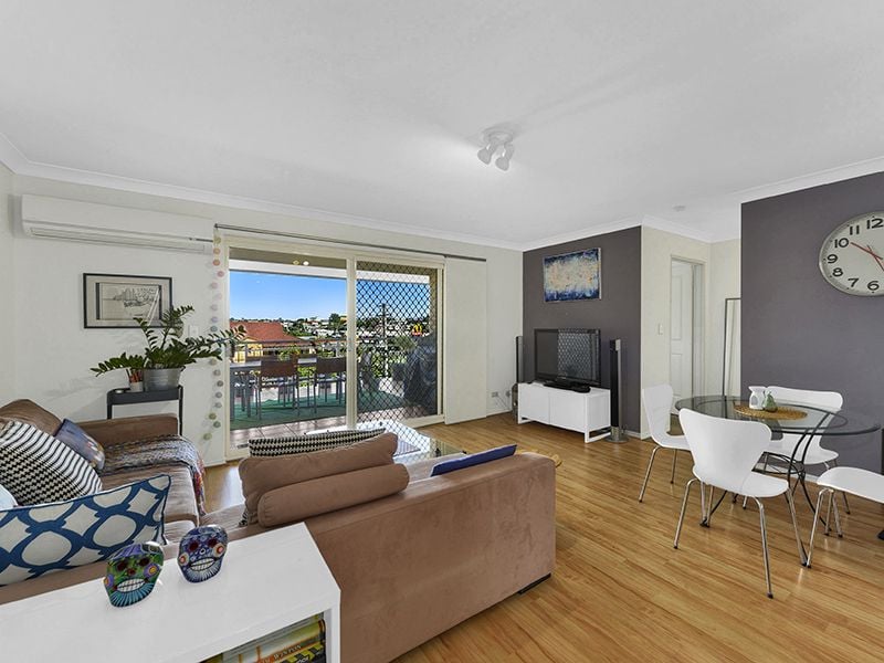 5/10 Macaulay Street COORPAROO QLD, Coorparoo - Image 1