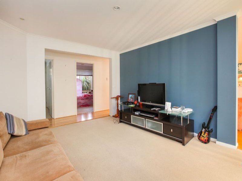 3 Lake Eyre Place, Caroline Springs - Thumbnail 5