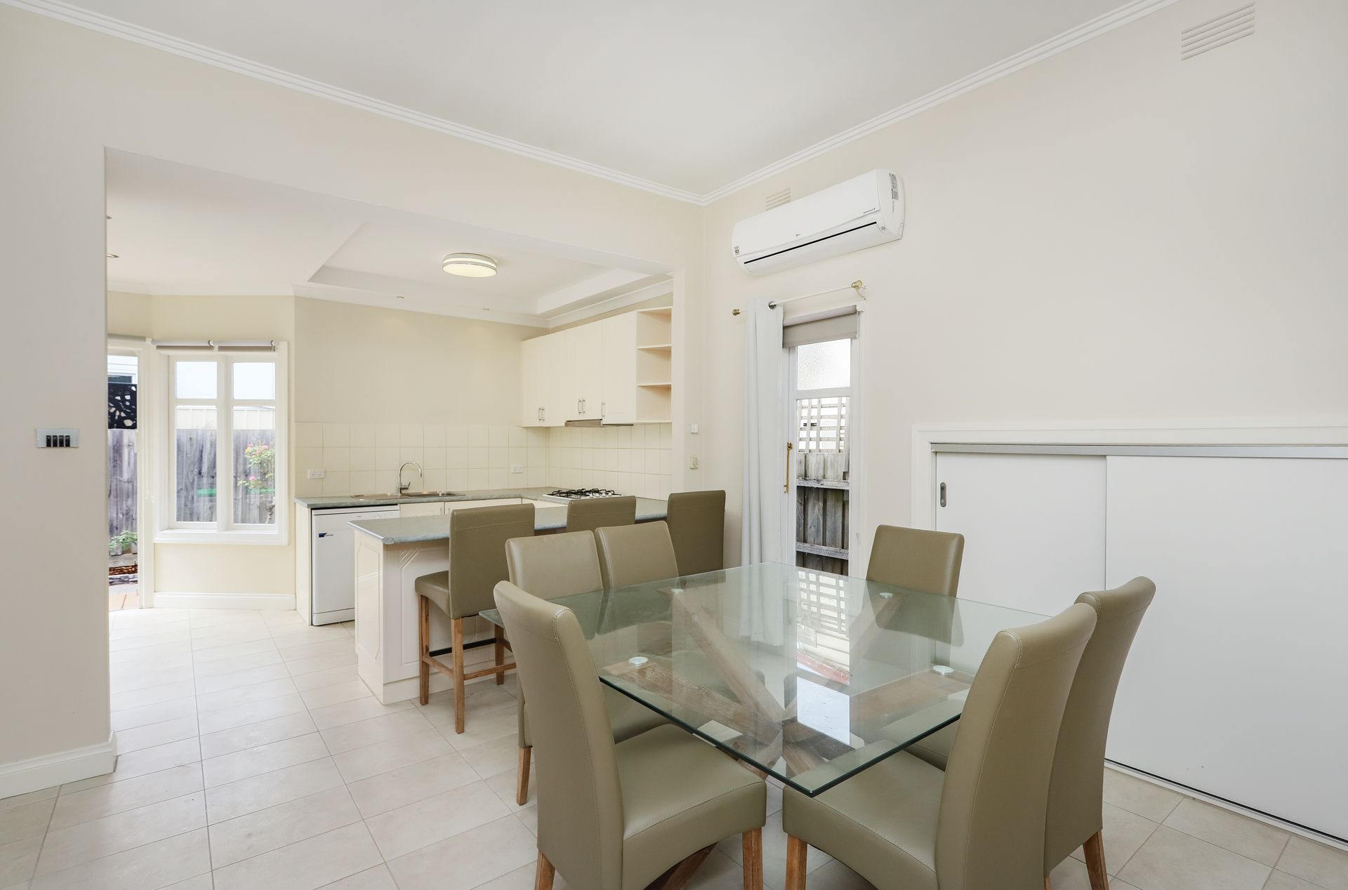 27 Stafford Street Footscray VIC, Footscray - Thumbnail 3