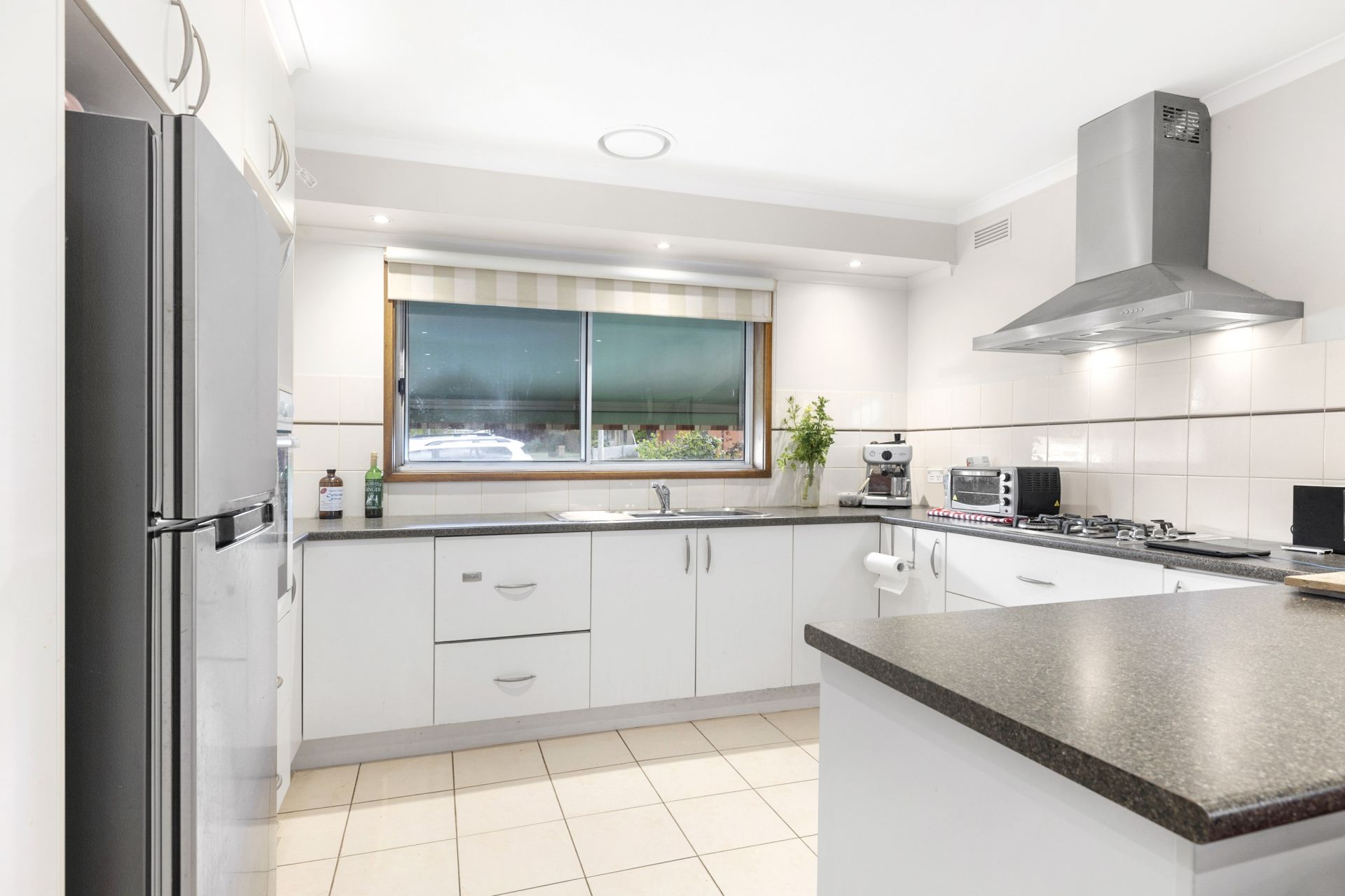 38 Carpenter Street, Wendouree, Wendouree - Thumbnail 7