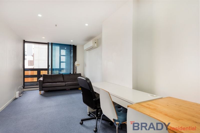 402/8 Sutherland Street MELBOURNE VIC, Melbourne - Thumbnail 2