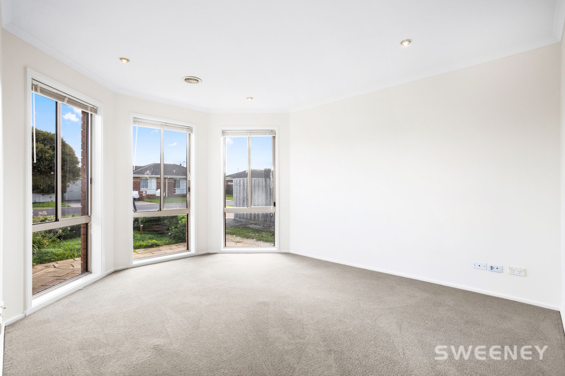 1 Plenty Court, Altona Meadows - Thumbnail 4