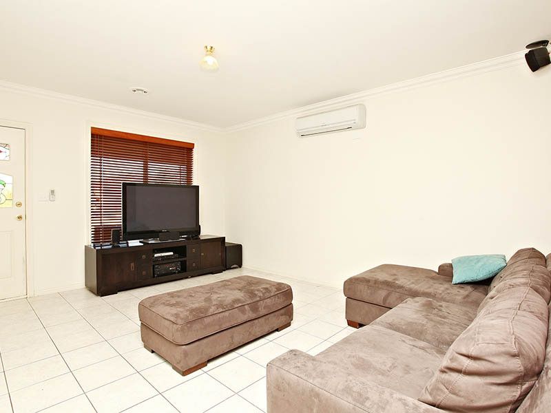 47 Grampians Way, Caroline Springs - Thumbnail 4