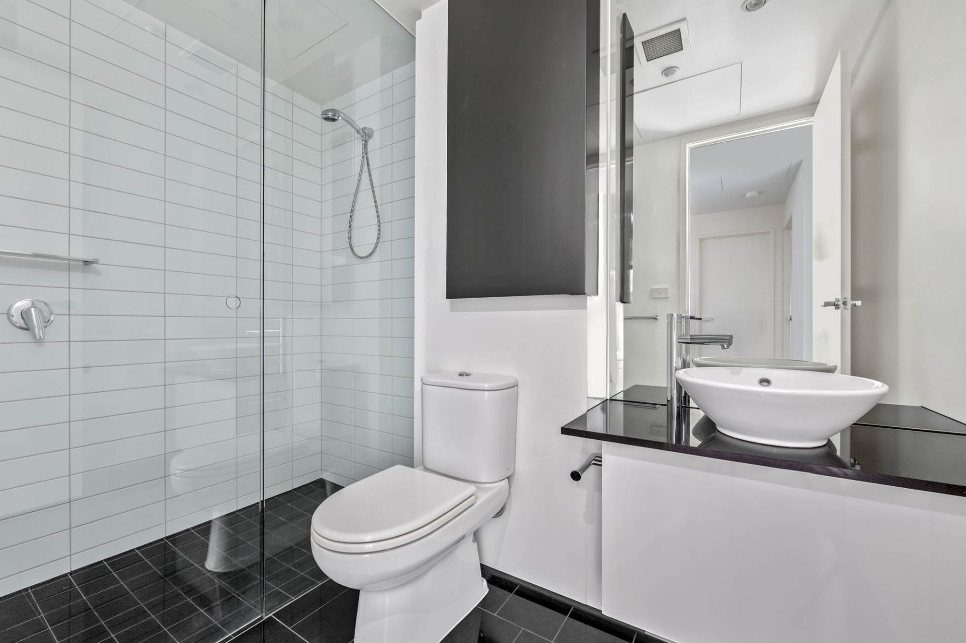 3007/7 Riverside Quay, Southbank - Thumbnail 6