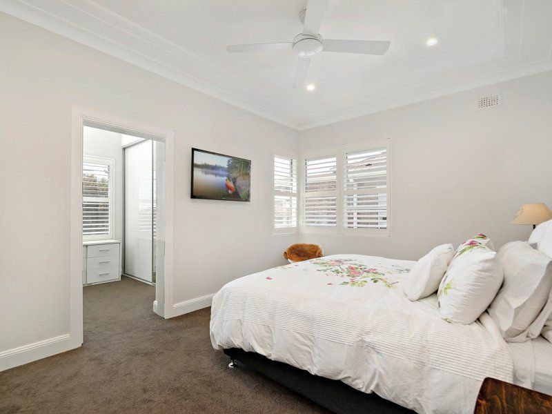 Real Estate For Sale 7a Newcastle Street Five Dock Nsw