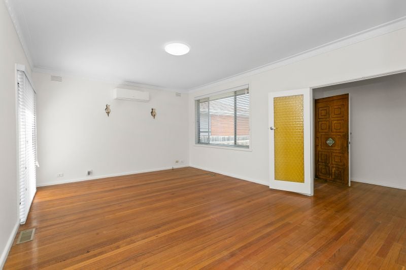 90 Spring Street, Thomastown