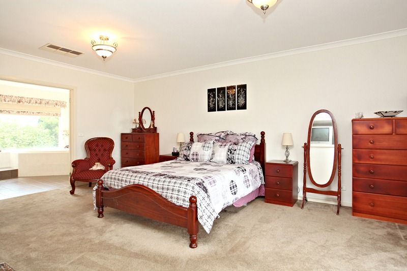 5 Parkleigh Drive, Kurunjang - Thumbnail 4