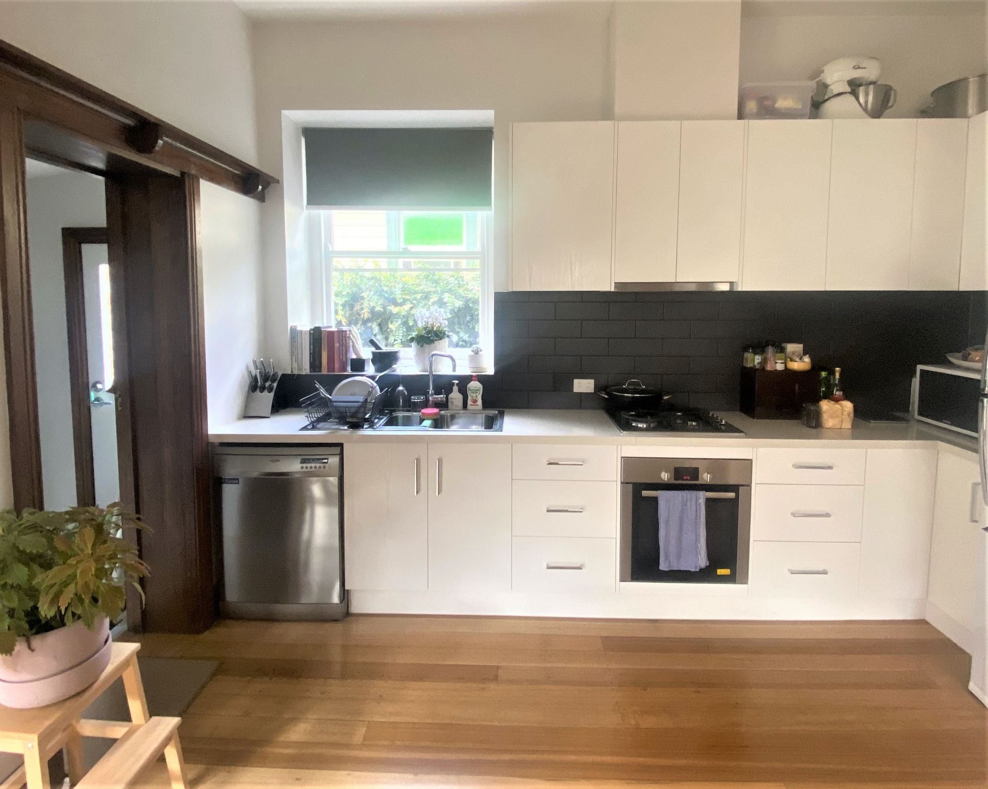 Beautifully renovated 2 bedroom home!