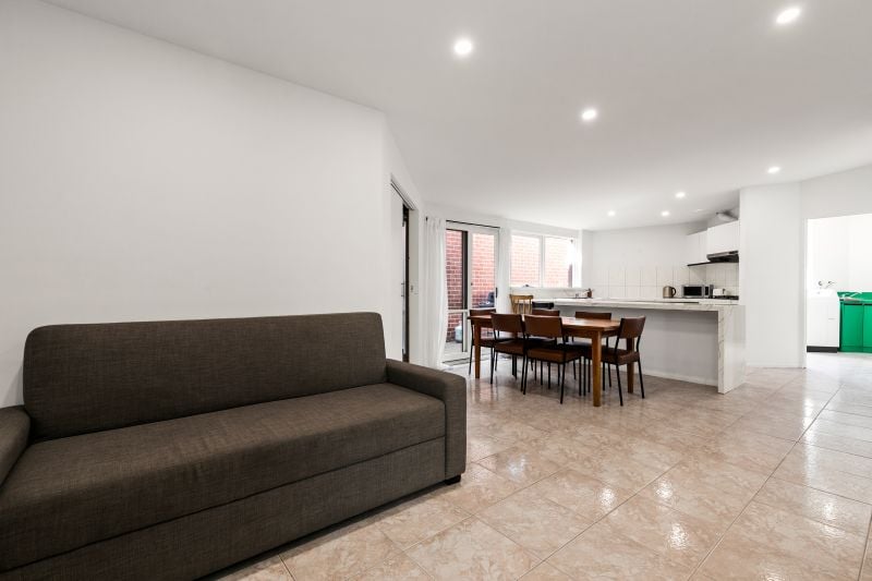 30 Asquith Street, Reservoir