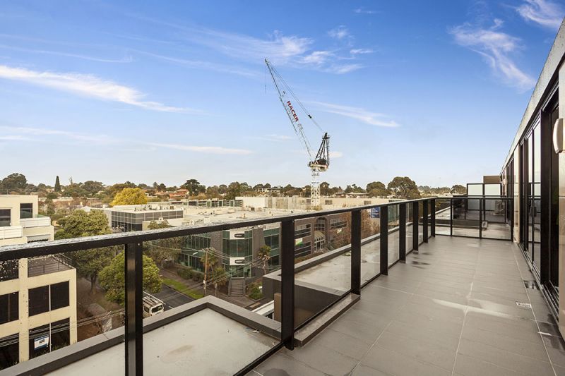 B503/311 Burwood Road, Hawthorn - Thumbnail 3