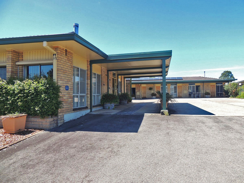 Manenti Quinlan & Associates Motel For Sale, MOTEL FOR SALE HUNTER