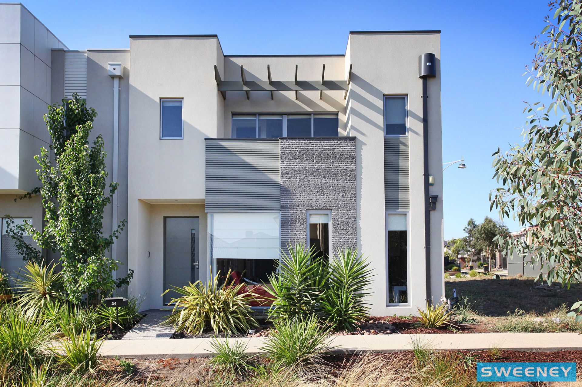 34 Bursaria Drive, Caroline Springs - Thumbnail 2