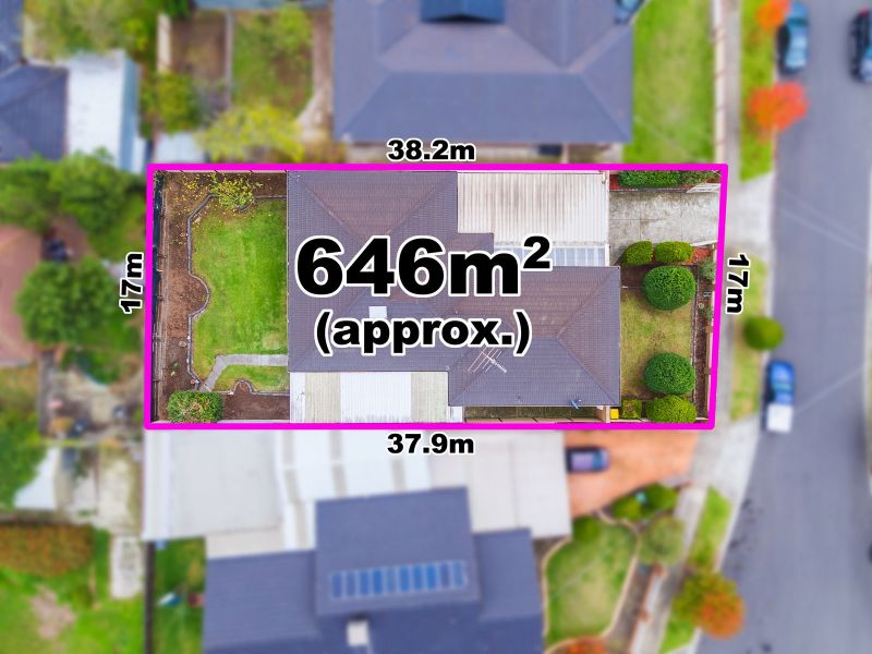 11 Nyanda Close KEILOR DOWNS VIC, Keilor Downs - Thumbnail 2