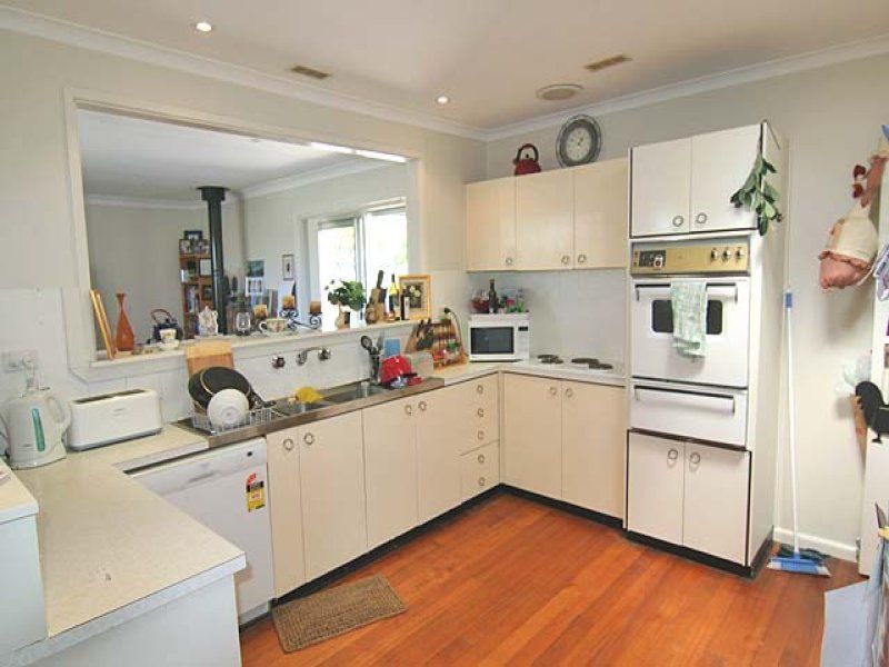 42 Dixon Drive, Holder - Thumbnail 6