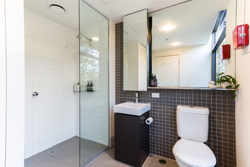 304/9 Eades Street, East Melbourne - Thumbnail 8