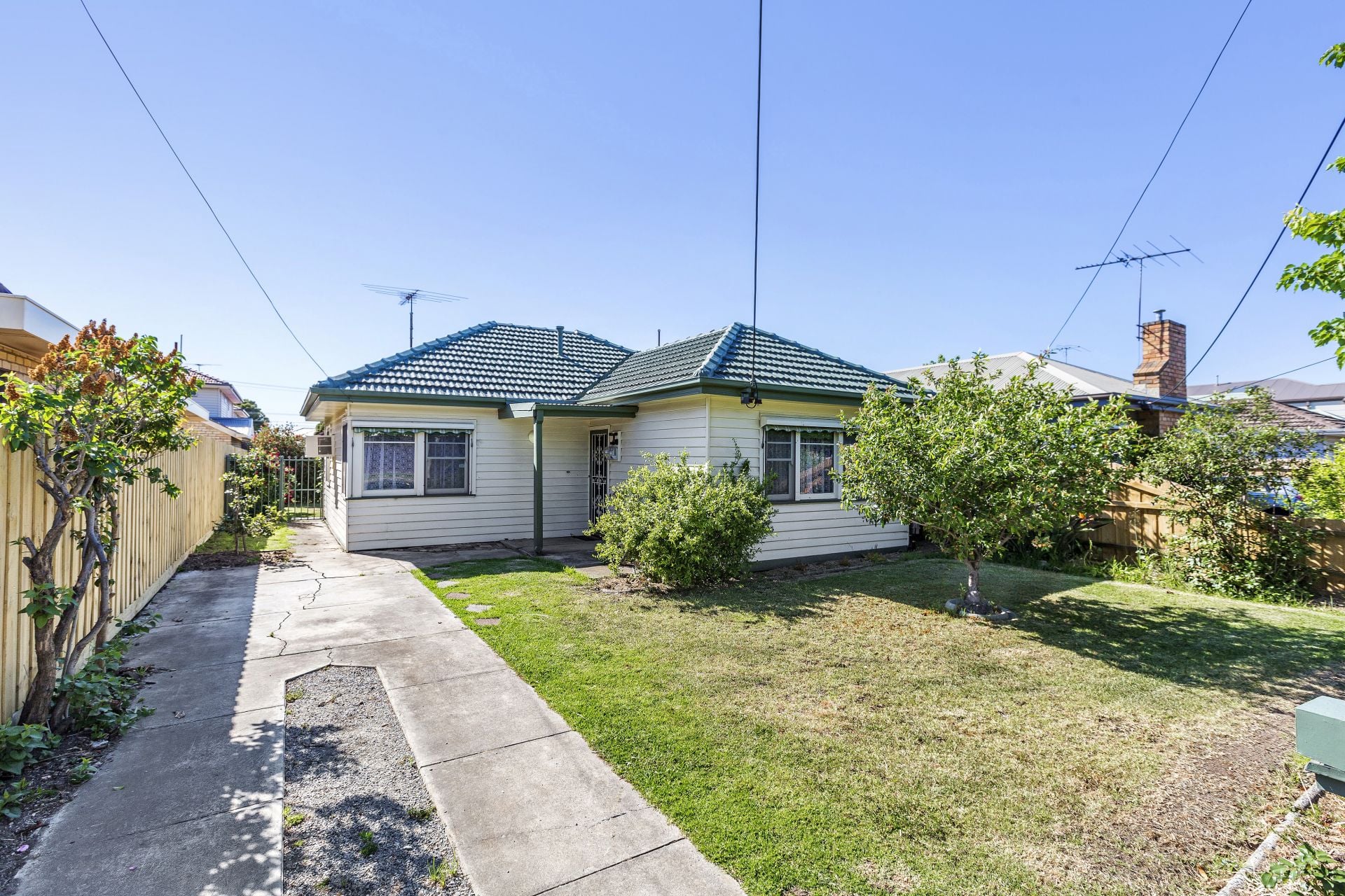37 Ballard Street, Yarraville - Thumbnail 2