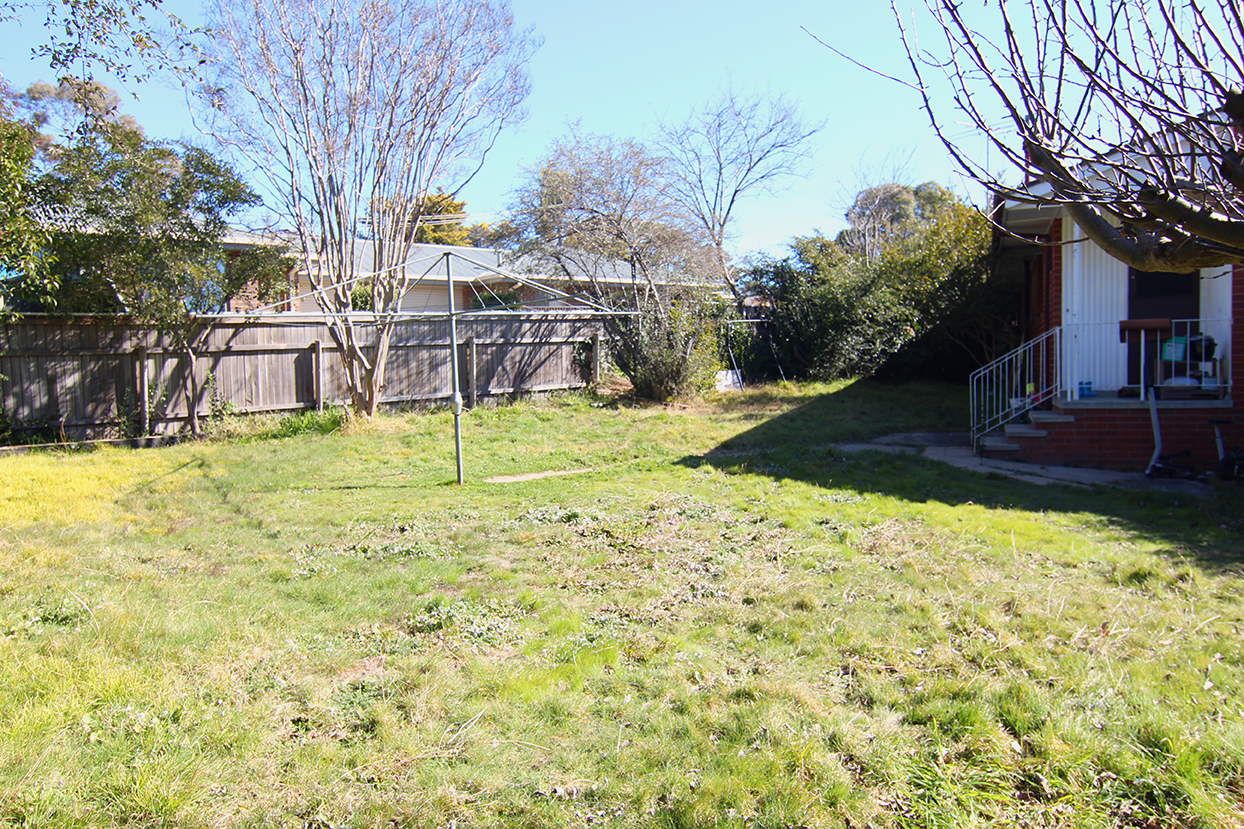 6 Knaggs Crescent, Page - Thumbnail 7