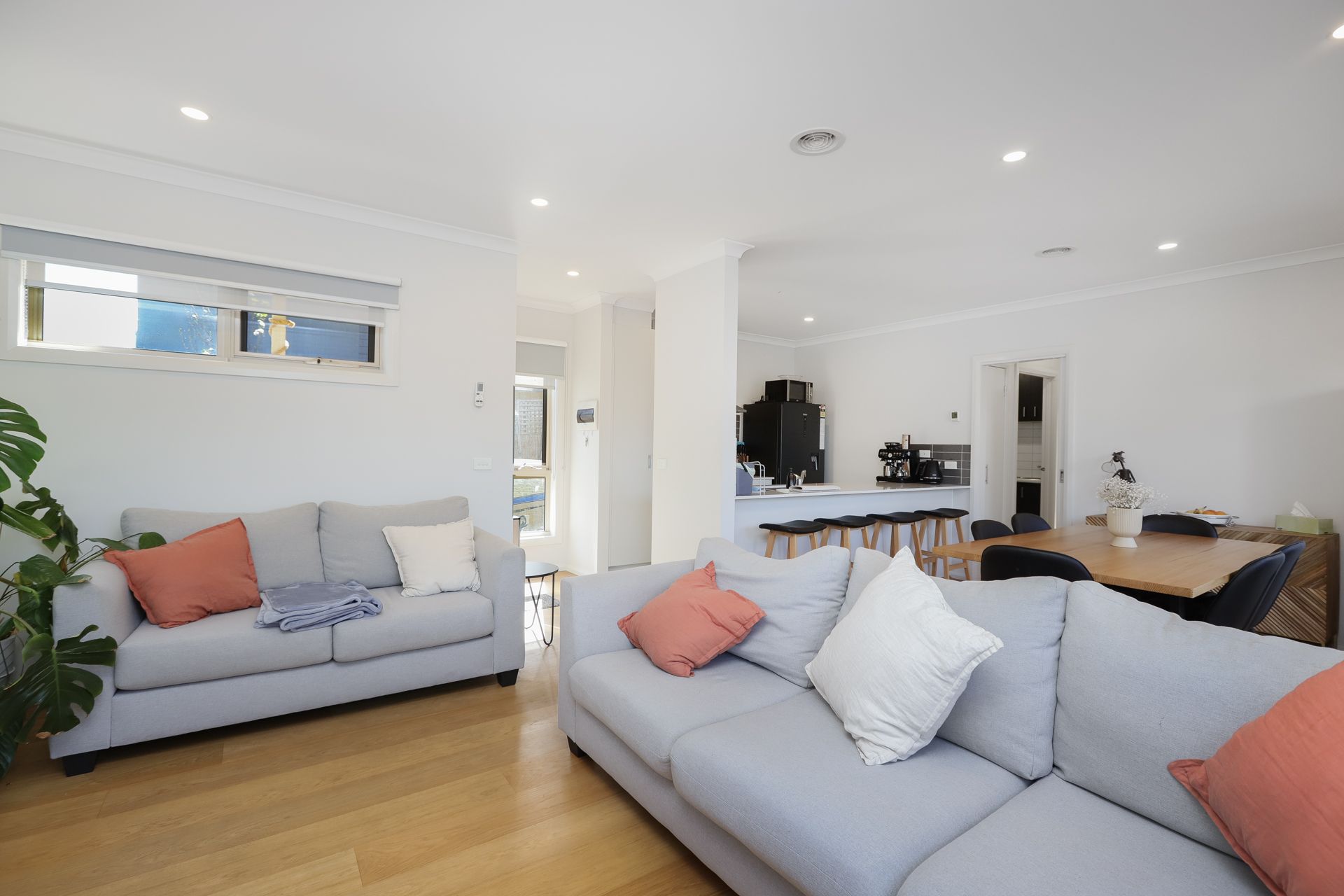 3/4 Camperdown Avenue Sunshine North VIC, Sunshine North - Thumbnail 4