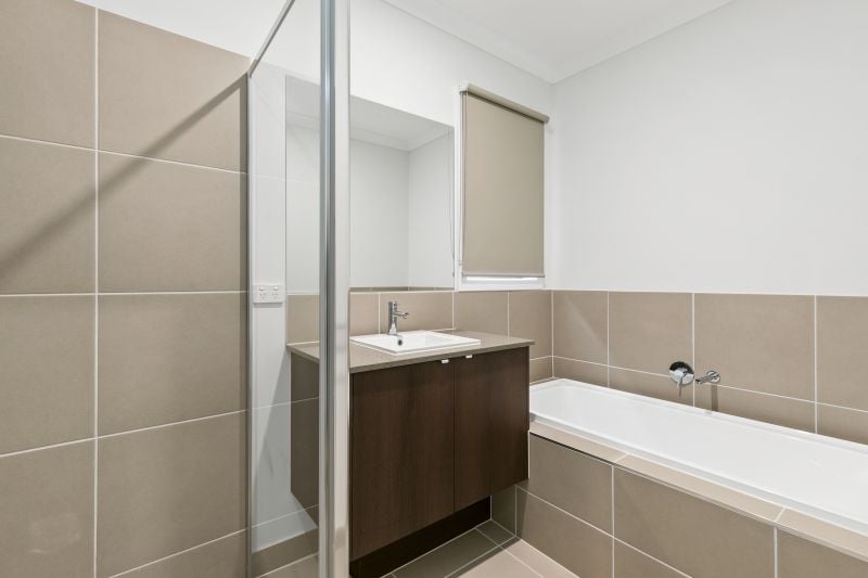 43 Bluebottle Parade, Rockbank