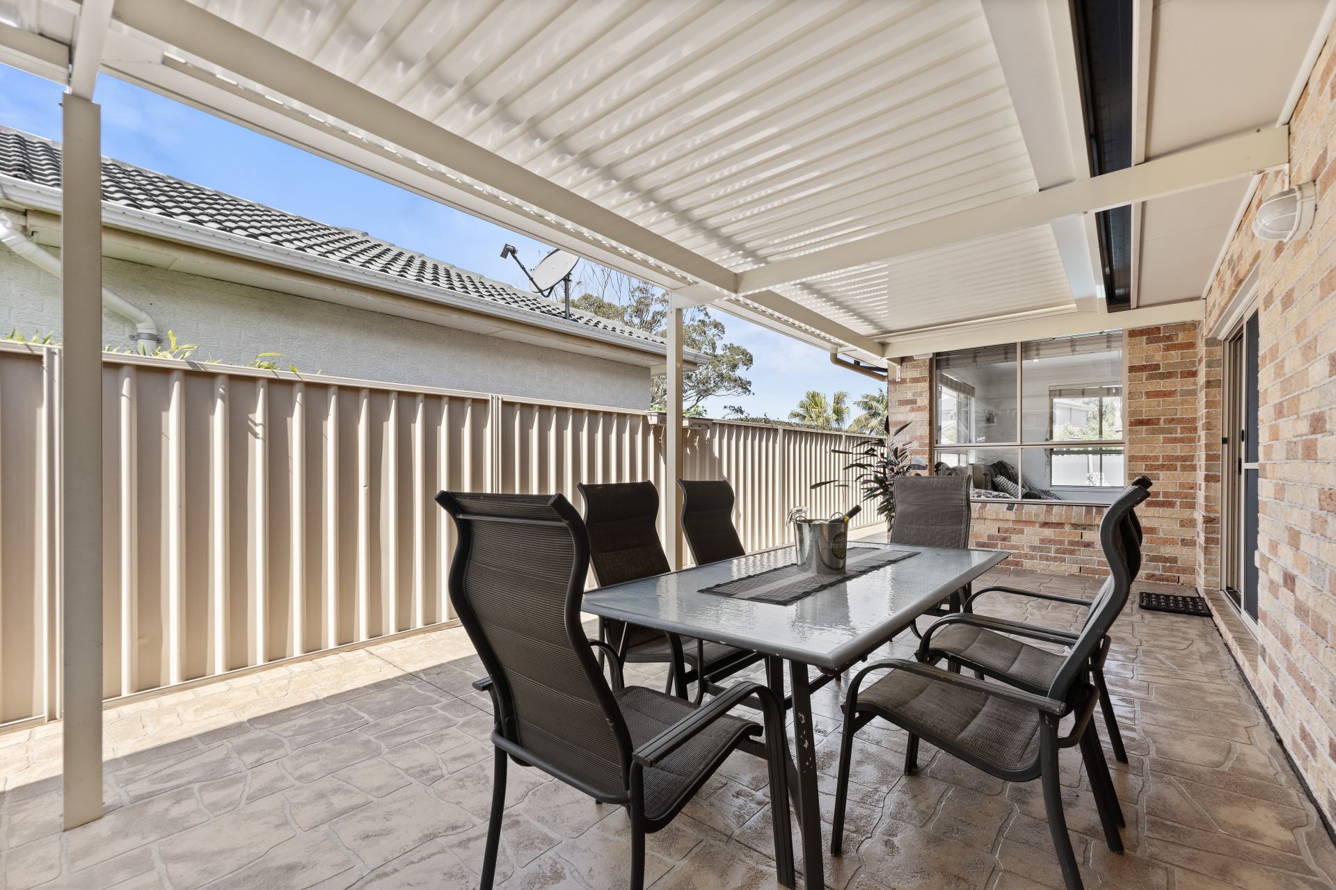 43 Dorrigo Avenue, Woonona NSW