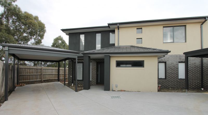 2/11 Langvale Court, Mill Park