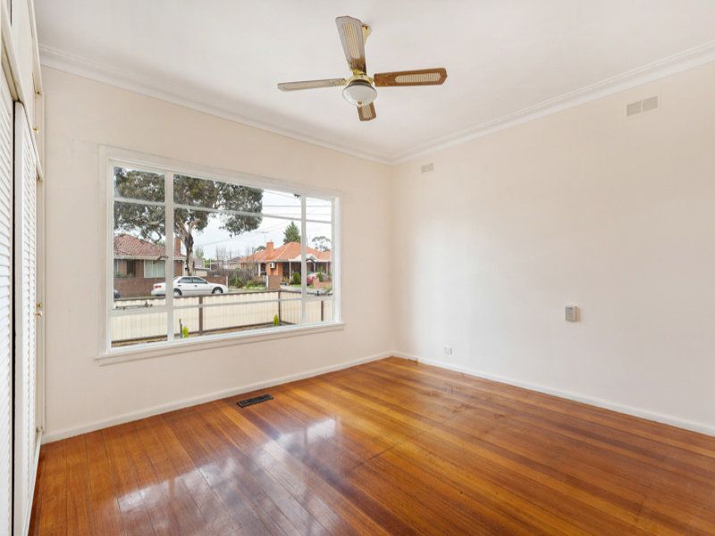 22 McArthurs Road, Altona North - Thumbnail 7