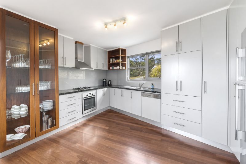 1 Roache Court, Lorne, VIC, Lorne - Thumbnail 4