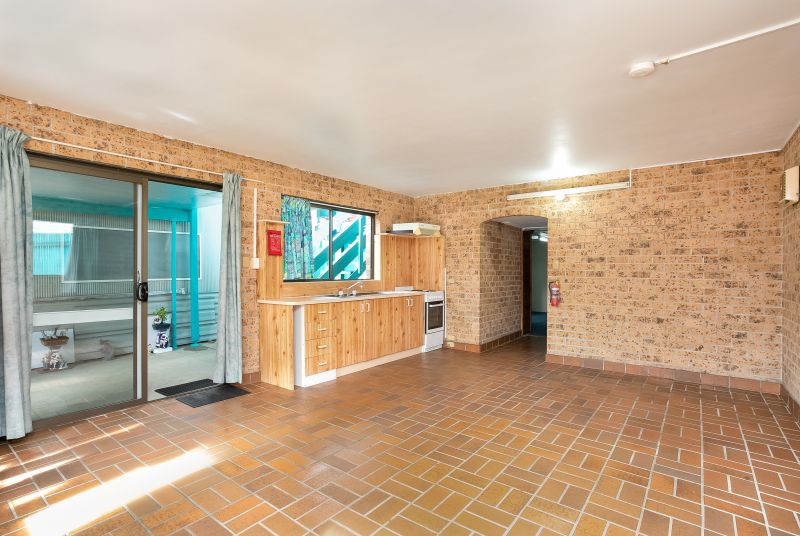 Real Estate For Lease 42a Tennyson Road Cromer , NSW