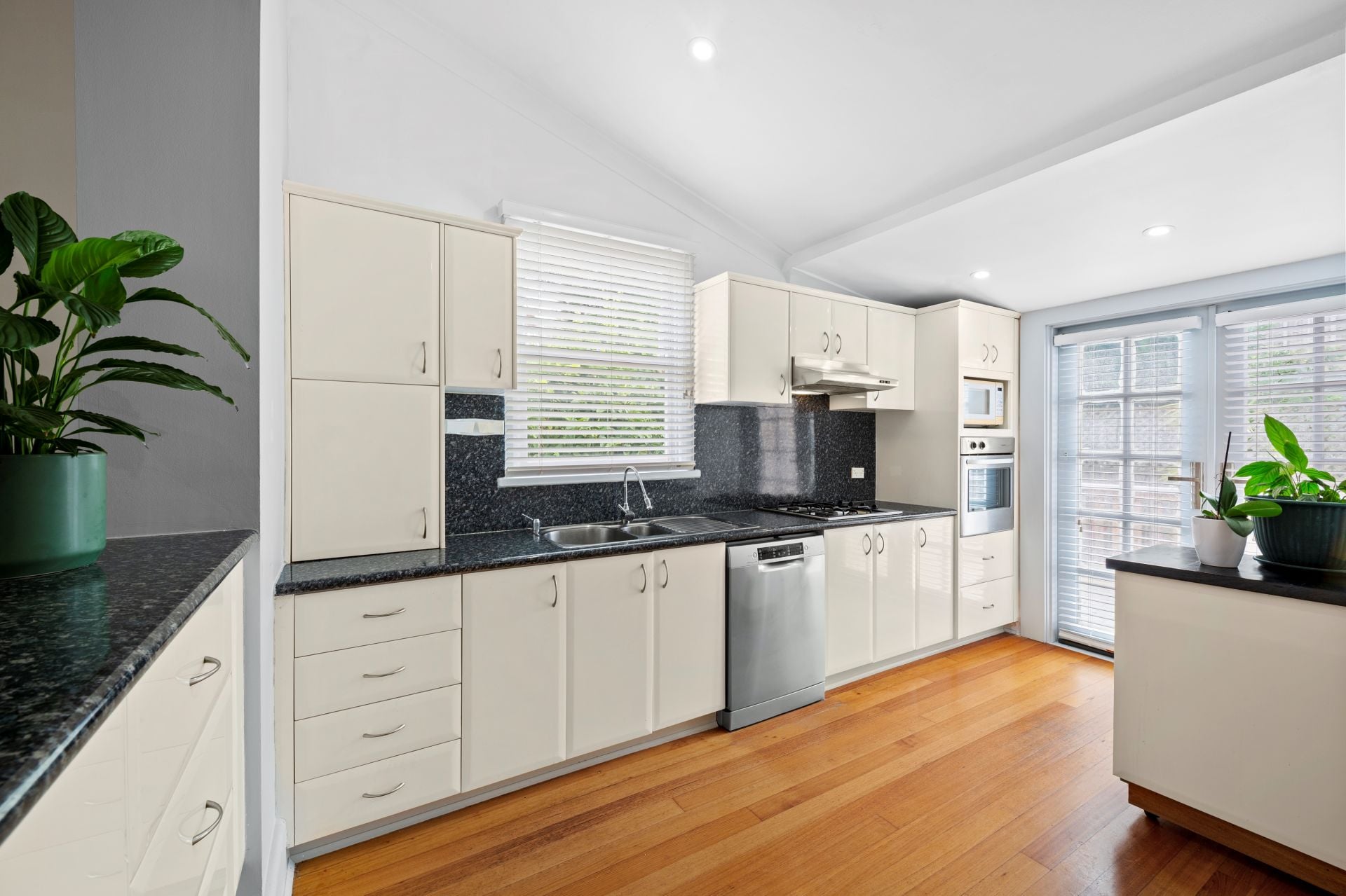 30 Lancaster Road, Dover Heights, Dover Heights - Thumbnail 4